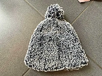 Gehaakte en gebreide kleding (27x) - afbeelding 26 van  34