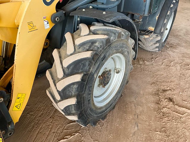 Gehl - al600 - wheeled loader - 2017 - afbeelding 2 van  15