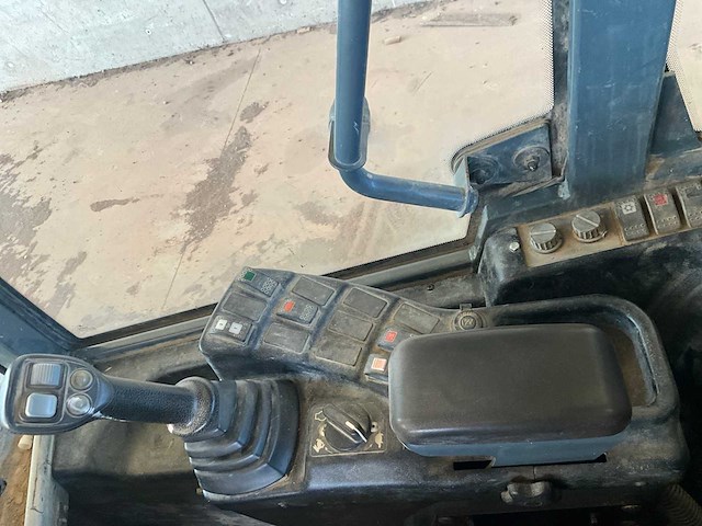 Gehl - al600 - wheeled loader - 2017 - afbeelding 10 van  15