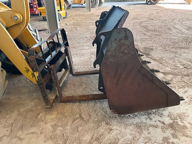 Gehl - al600 - wheeled loader - 2017 - afbeelding 19 van  23