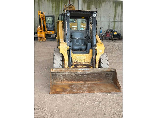Gehl - r165 - compact loader - 2021 - afbeelding 17 van  18
