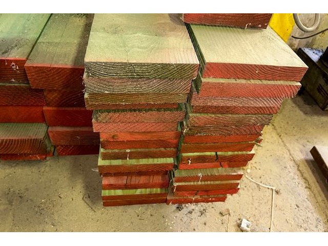 Geïmpregneerde houten balken/planken - afbeelding 4 van  7