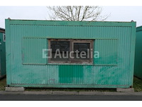 Geïsoleerde container op de bouwplaats - afbeelding 3 van  18