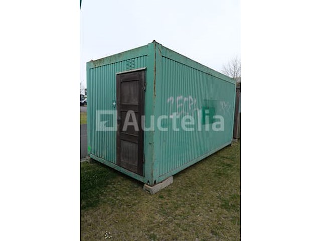 Geïsoleerde container op de bouwplaats - afbeelding 5 van  18