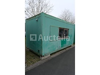 Geïsoleerde container op de bouwplaats - afbeelding 8 van  18