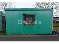 Geïsoleerde container op de bouwplaats - afbeelding 6 van  15