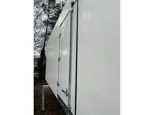 Geïsoleerde opbouwbox voor vrachtwagen - afbeelding 14 van  14