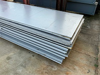 Geïsoleerde sandwichpanelen (12x) - afbeelding 3 van  4