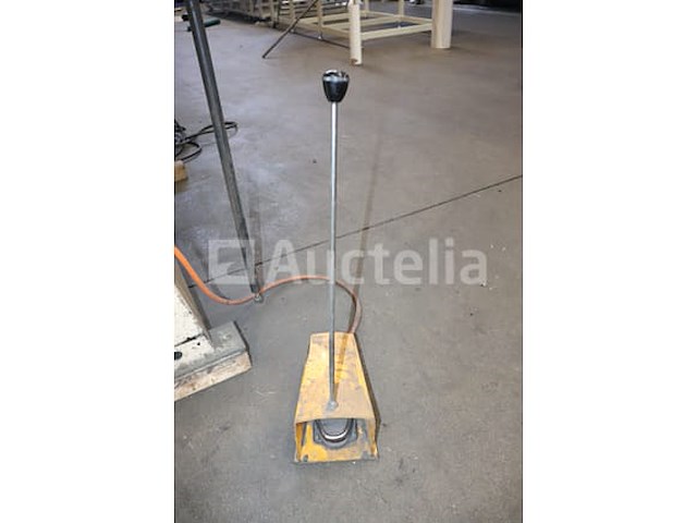 Geka puma 55/500 ponsmachine - afbeelding 12 van  16