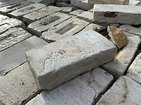 Gekaleide gevelsteen (1000x) - afbeelding 1 van  3