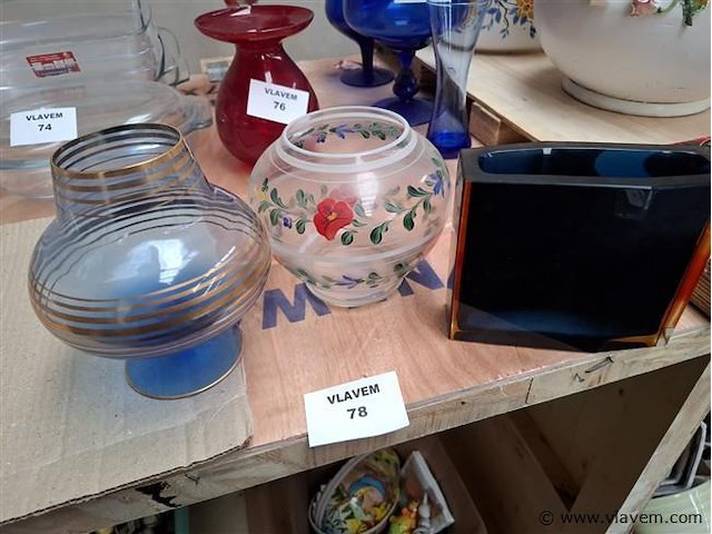 Gekleurd glas - afbeelding 1 van  1