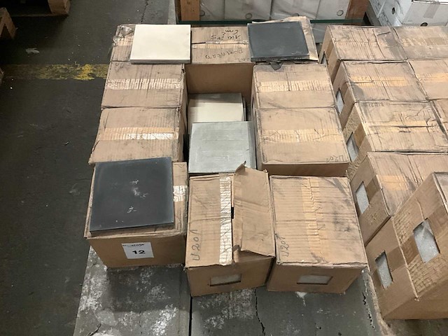 Gekleurde cement vloertegel - afbeelding 1 van  3