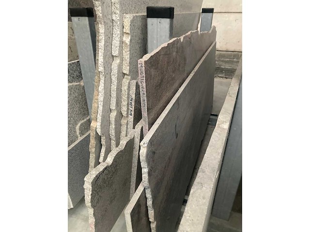 Gekleurde granieten - afbeelding 7 van  8