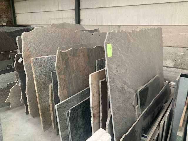 Gekleurde granieten - afbeelding 1 van  7