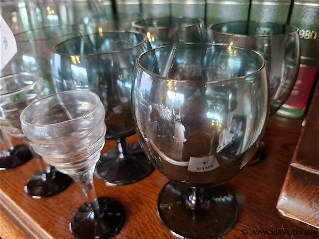 Gekleure glazen - afbeelding 2 van  3