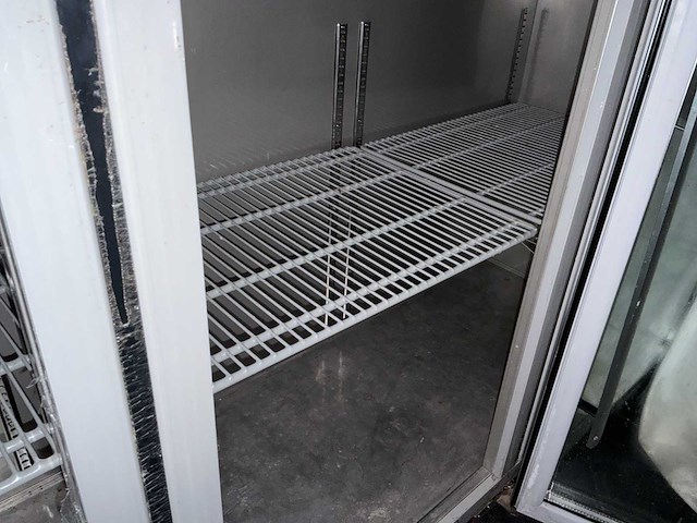 Gekoeld - koelkast op het aanrecht + coca cola koelkast - afbeelding 8 van  8