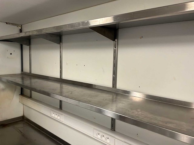 Gekoeld / set van 2 roestvrijstalen tafels / barkoelkast / 2 planken - afbeelding 7 van  15