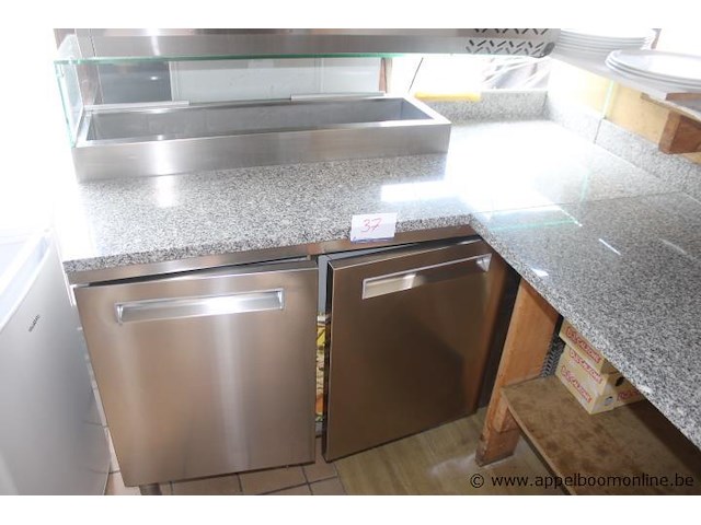 Gekoelde pizzawerkbank met granieten blad diamond, mr.pizza/r2, 230v, 176w, bouwjaar 2019, werking niet gekend - afbeelding 1 van  3