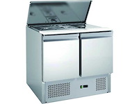 Gekoelde salade met 2 deuren en werkblad - gekoeld (3x)