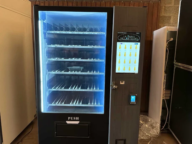 Gekoelde verkoopautomaat met gekoelde lift - afbeelding 6 van  9