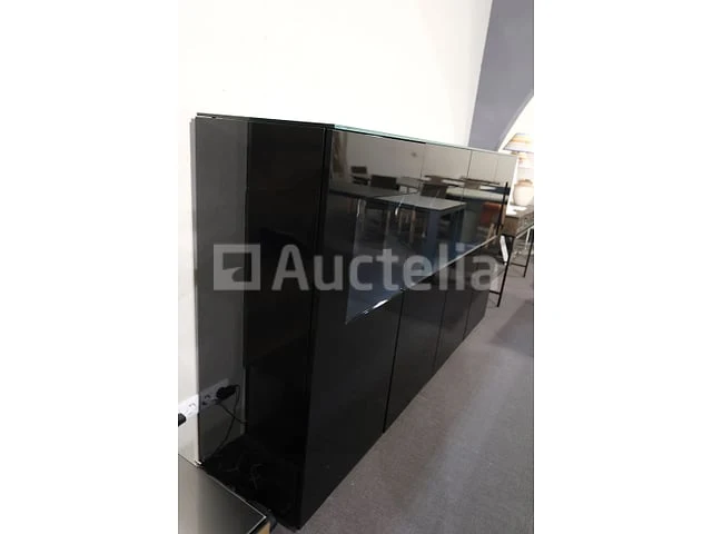 Gelakte vitrine - afbeelding 3 van  7