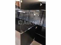 Gelakte vitrine - afbeelding 6 van  7