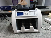 Geldteller banktec - afbeelding 1 van  2