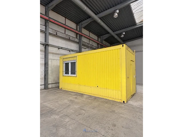 Gele bureel- / werfcontainer met ramen en elektriciteit - afbeelding 1 van  9