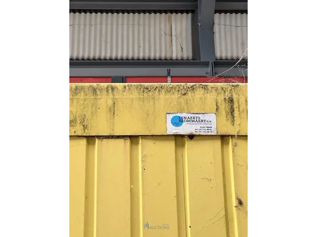 Gele bureel- / werfcontainer met ramen en elektriciteit - afbeelding 9 van  9