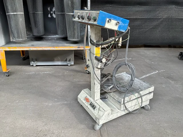 Gema poederlakmachine met droogoven en afzuiging - afbeelding 5 van  19