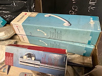 Gemengd lot installatiemateriaal en sanitair accessoires - afbeelding 5 van  14