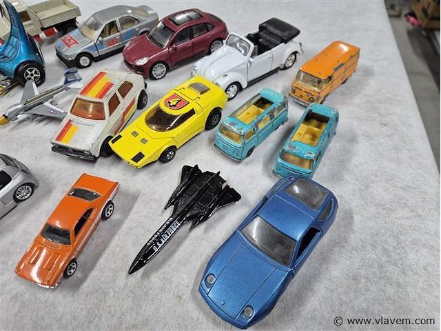 Gemengd lot volgens foto - afbeelding 2 van  3