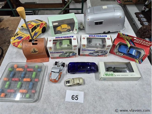 Gemengd lot volgens foto - afbeelding 1 van  6