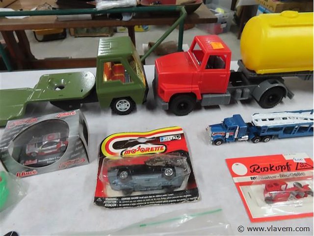 Gemengd lot volgens foto - afbeelding 4 van  8