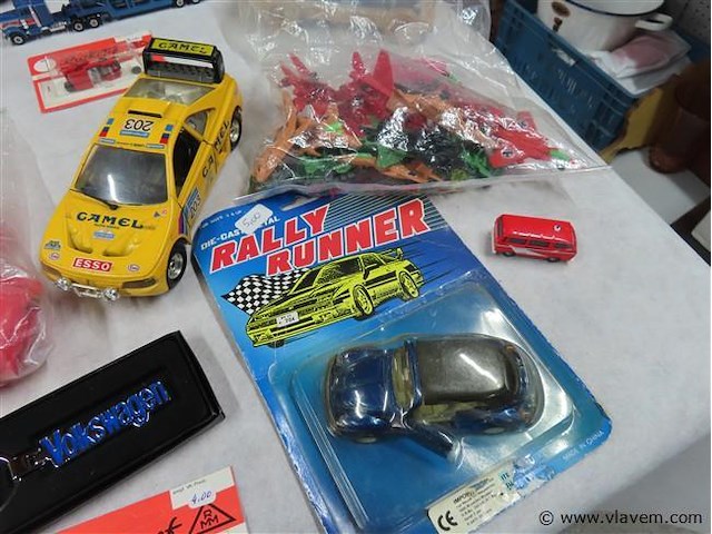 Gemengd lot volgens foto - afbeelding 6 van  8