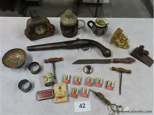 Gemengd lot - afbeelding 1 van  8