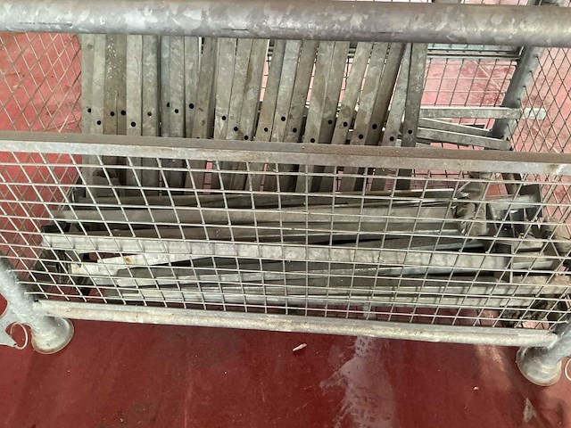 Gemengde partij steigeronderdelen / valbeveiliging - afbeelding 2 van  16