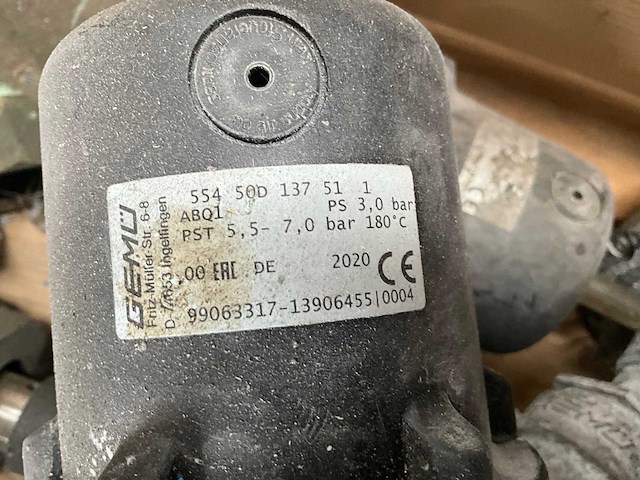 Gemo partij pneumatische afsluitkranen - afbeelding 5 van  5