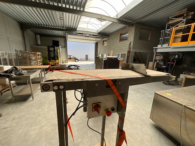 Gemotoriseerde transportband-bakkerijmachines, anderen - afbeelding 5 van  5