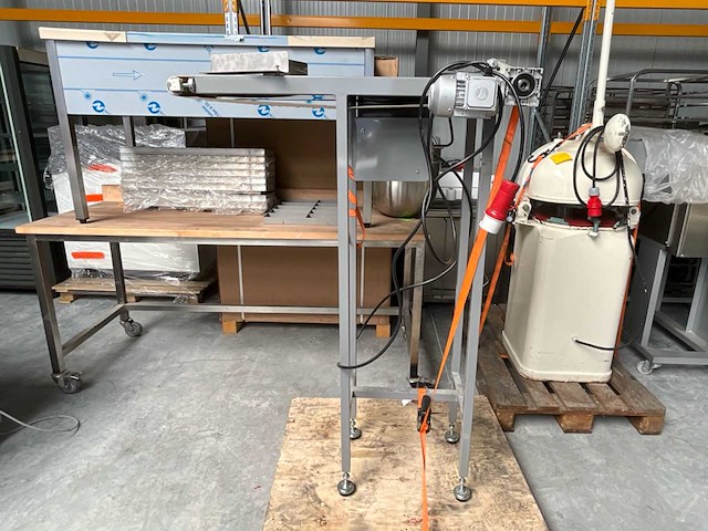 Gemotoriseerde transportband-bakkerijmachines, anderen - afbeelding 2 van  5
