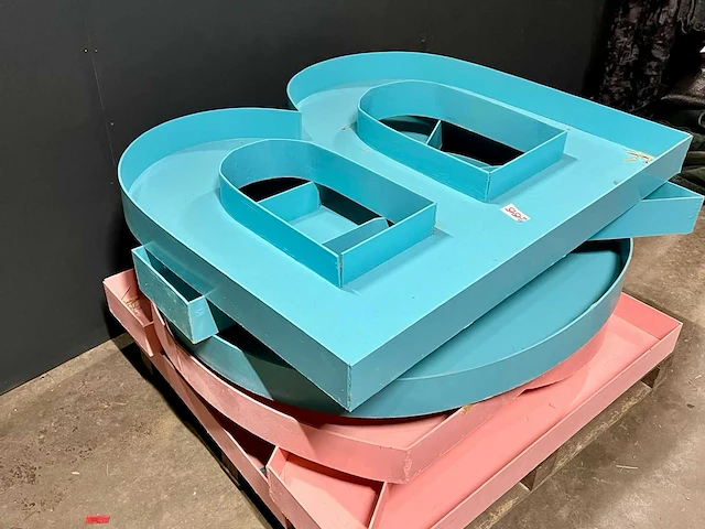 Gender reveal boy - girl mega letters 120cm! - afbeelding 1 van  3