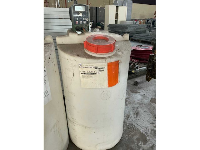 General electric 120l waterbehandelingstank (2x) - afbeelding 4 van  4