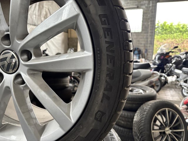 General winterbanden op velg voor volkswagen - afbeelding 3 van  5