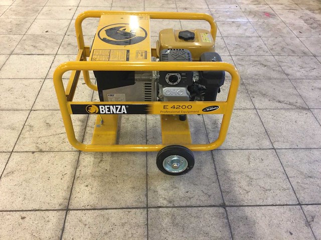 Generator benza e4200 - afbeelding 1 van  2