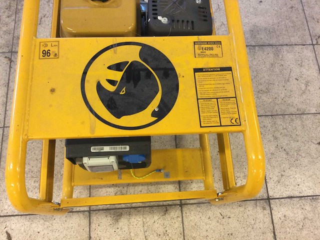 Generator benza e4200 - afbeelding 2 van  2