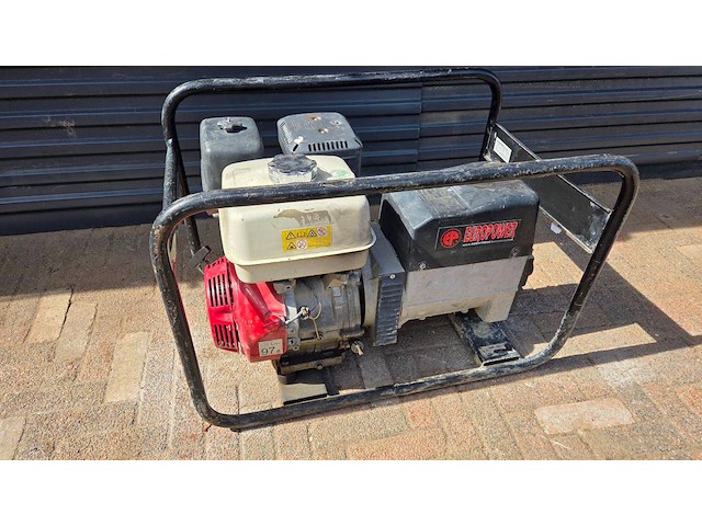 Generator europower ep6500t benzine 7kva 2014 - afbeelding 1 van  1