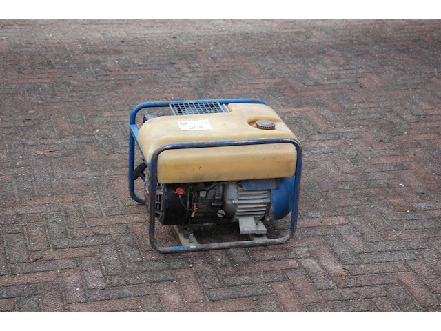 Generator geko 2801 e-aa/hhba benzine 2,5 kva 2004 - afbeelding 1 van  1