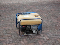 Generator geko 2801 e-aa/hhba benzine 2,5 kva 2004