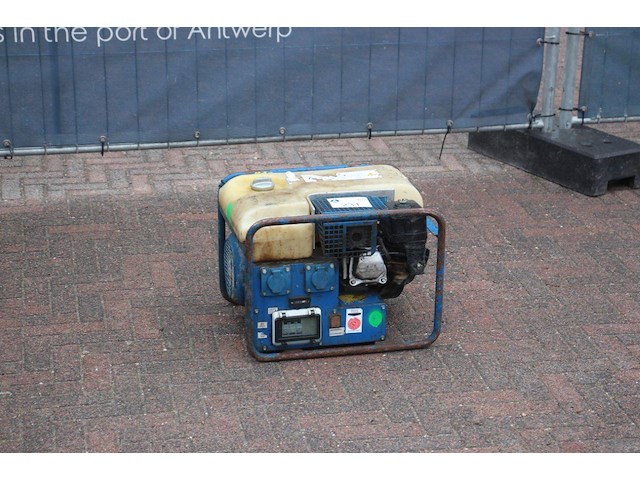 Generator geko 3001 benzine - afbeelding 1 van  1