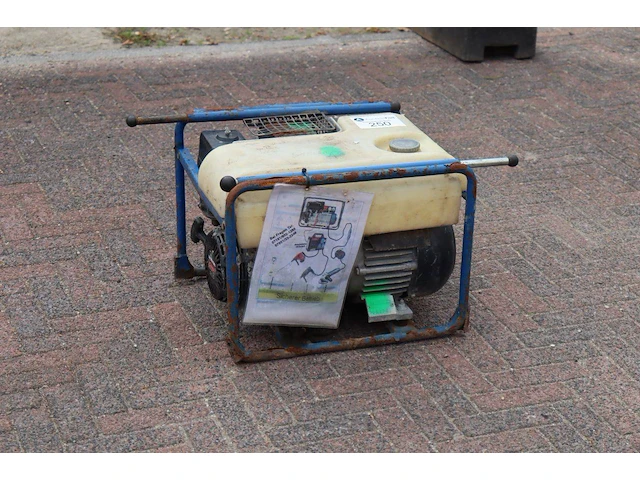 Generator geko 3001 benzine - afbeelding 1 van  1
